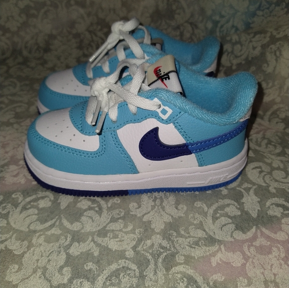 Nike Force 1 - Picture 2 of 5